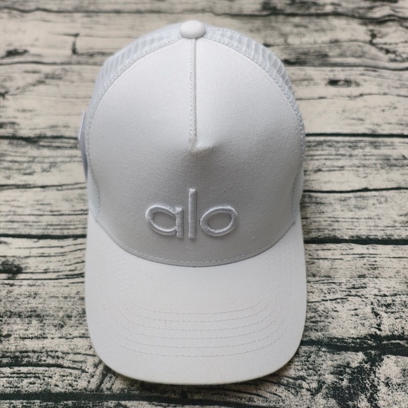 ALO Yoga District Trucker Hat - Picture 2 of 5
